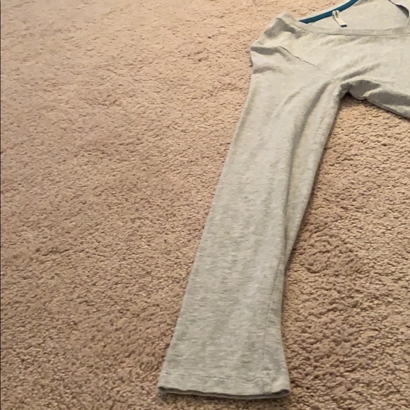 🧩 Long Sleeved T-shirt Size L 🧩 - Picture 6 of 14